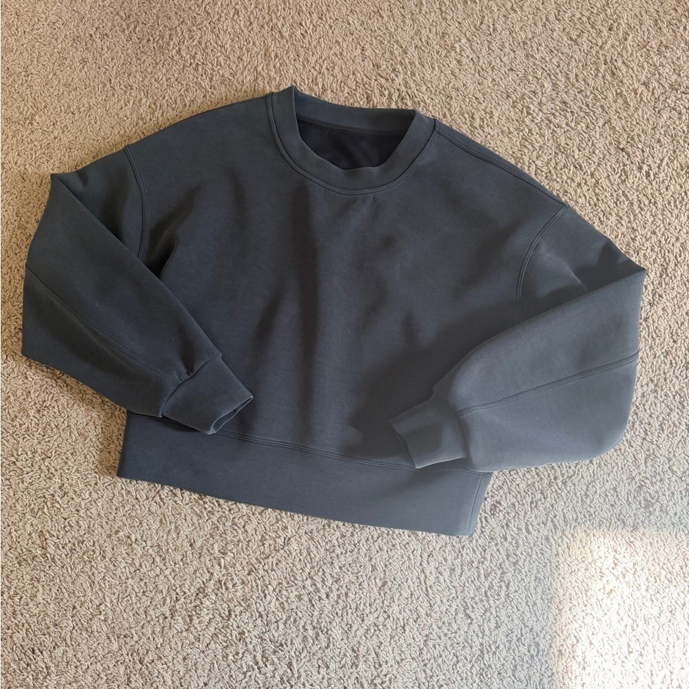 EUC Lululemon Perfectly Oversized Softstreme Crew Cropped Sweatshirt 2